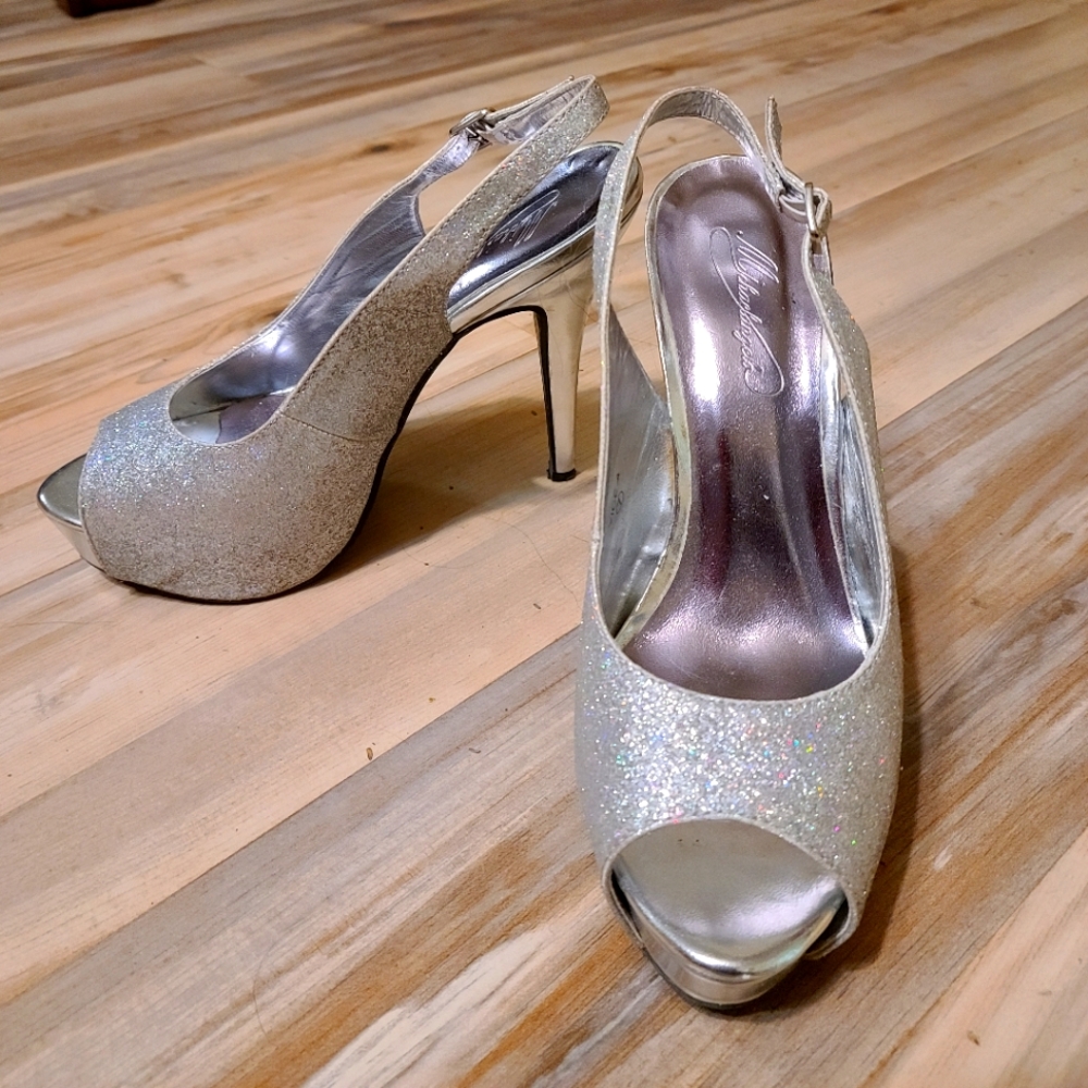 Silver platform formal shoes